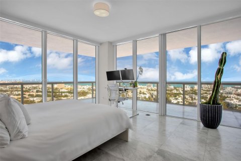 Condo in Miami Beach, Florida, 2 bedrooms № 1964158 - photo 17