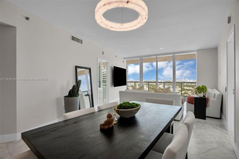 Condo in Miami Beach, Florida, 2 bedrooms № 1964158 - photo 5