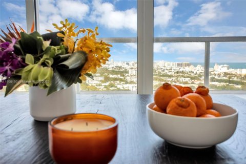 Condo in Miami Beach, Florida, 2 bedrooms № 1964158 - photo 3