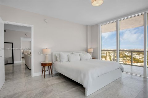 Condo in Miami Beach, Florida, 2 bedrooms № 1964158 - photo 19
