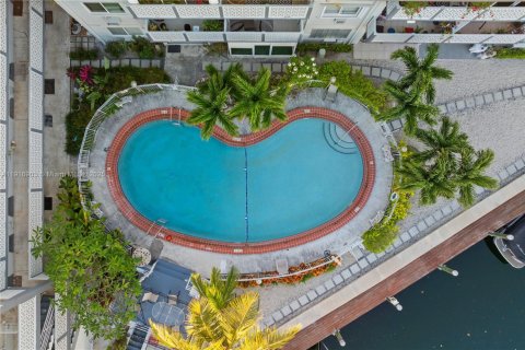 Купить кондоминиум в Норт-Майами, Флорида 1 спальня, 65.87м2, № 1972896 - фото 27