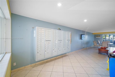 Купить кондоминиум в Норт-Майами, Флорида 1 спальня, 65.87м2, № 1972896 - фото 25