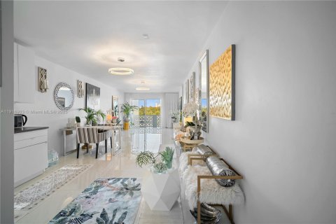 Купить кондоминиум в Норт-Майами, Флорида 1 спальня, 65.87м2, № 1972896 - фото 5