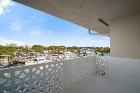 Купить кондоминиум в Норт-Майами, Флорида 1 спальня, 65.87м2, № 1972896 - фото 22