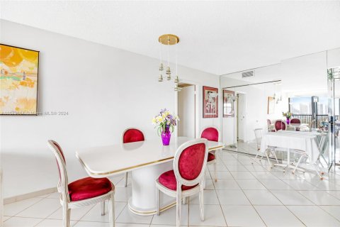 Купить кондоминиум в Авентура, Флорида 2 спальни, 107.49м2, № 1411947 - фото 11