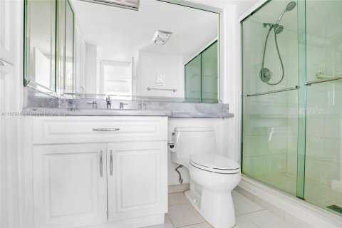 Купить кондоминиум в Авентура, Флорида 2 спальни, 107.49м2, № 1411947 - фото 18