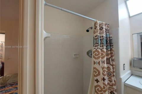 Villa ou maison à vendre à Tamarac, Floride: 2 chambres, 96.34 m2 № 1995074 - photo 23