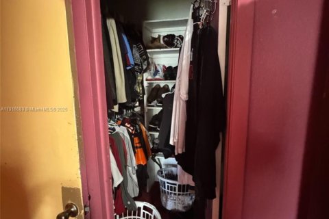 Villa ou maison à vendre à Miami, Floride: 3 chambres, 153.01 m2 № 1973804 - photo 16