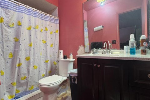 Villa ou maison à vendre à Miami, Floride: 3 chambres, 153.01 m2 № 1973804 - photo 17