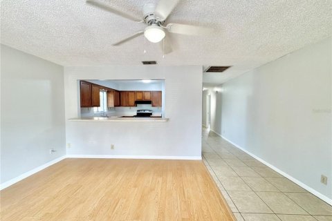 Apartamento en alquiler en Bartow, Florida, 2 dormitorios, 86.86 m2 № 1532684 - foto 4