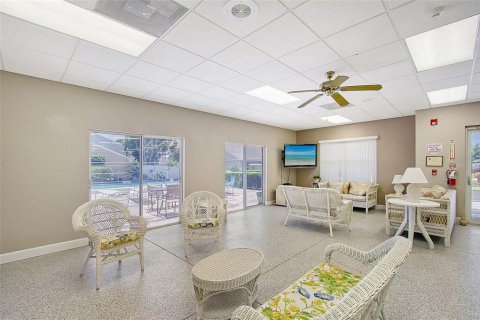 Condo in Bradenton, Florida, 2 bedrooms  № 1636927 - photo 24