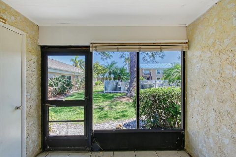 Condo in Bradenton, Florida, 2 bedrooms  № 1636927 - photo 5