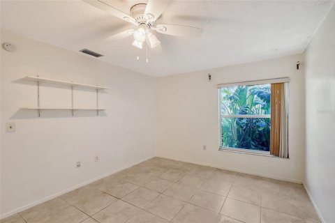 Condo in Bradenton, Florida, 2 bedrooms  № 1636927 - photo 15
