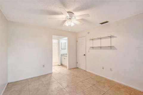 Condo in Bradenton, Florida, 2 bedrooms  № 1636927 - photo 16