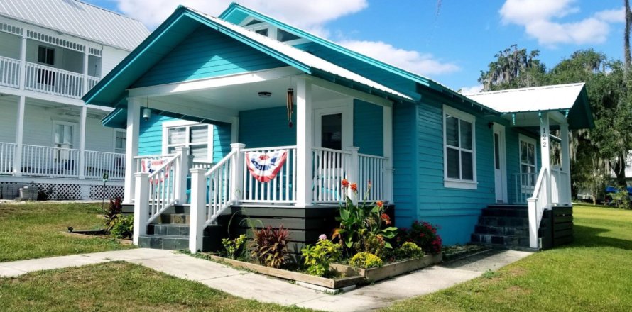 Casa en Crescent City, Florida 3 dormitorios, 178.84 m2 № 818126
