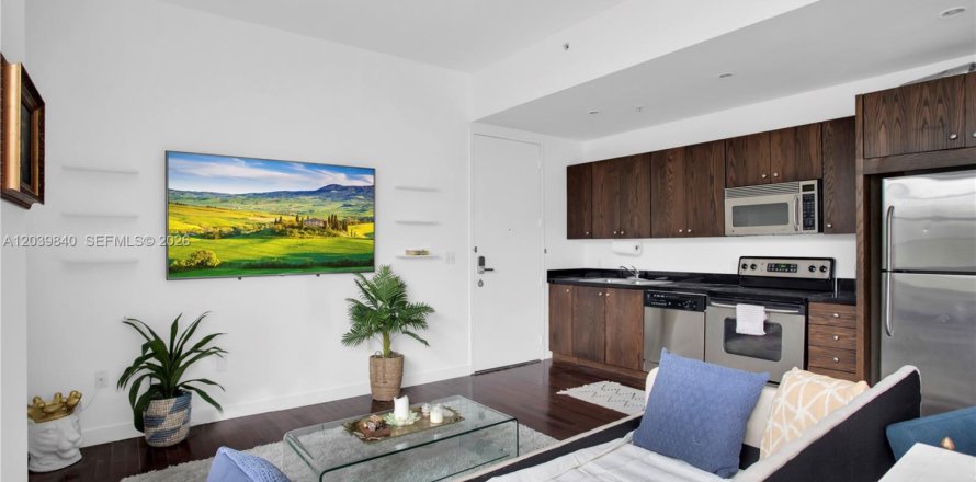Condo à Miami Beach, Floride, 1 chambre  № 2089567