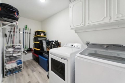 Casa en venta en Deerfield Beach, Florida, 3 dormitorios, 246.28 m2 № 2187713 - foto 12