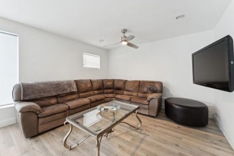 Casa en venta en Deerfield Beach, Florida, 3 dormitorios, 246.28 m2 № 2187713 - foto 16