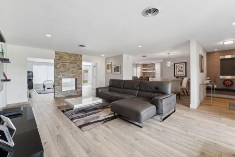 Casa en venta en Deerfield Beach, Florida, 3 dormitorios, 246.28 m2 № 2187713 - foto 5