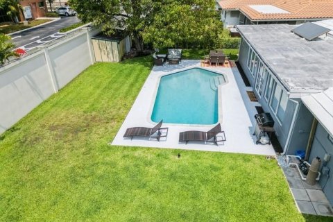 Casa en venta en Deerfield Beach, Florida, 3 dormitorios, 246.28 m2 № 2187713 - foto 30