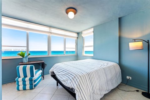 Condominio en alquiler en Miami Beach, Florida, 2 dormitorios, 178.28 m2 № 2010428 - foto 10