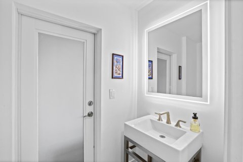 Villa ou maison à vendre à Fort Lauderdale, Floride: 3 chambres, 231.23 m2 № 2083655 - photo 18