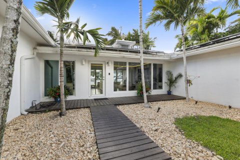 Villa ou maison à vendre à Fort Lauderdale, Floride: 3 chambres, 231.23 m2 № 2083655 - photo 13