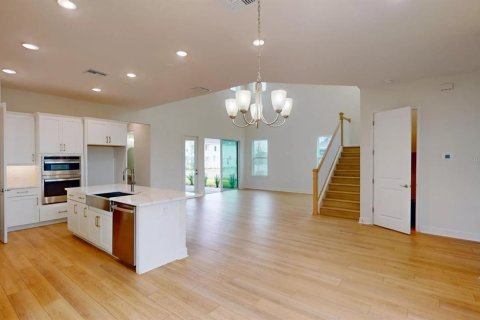 House in Wesley Chapel, Florida 4 bedrooms, 292.55 sq.m. № 1782542 - photo 7