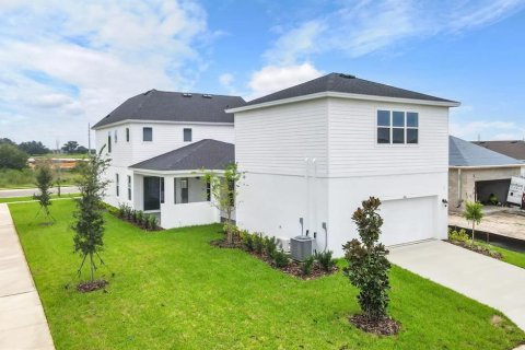 House in Wesley Chapel, Florida 4 bedrooms, 292.55 sq.m. № 1782542 - photo 2