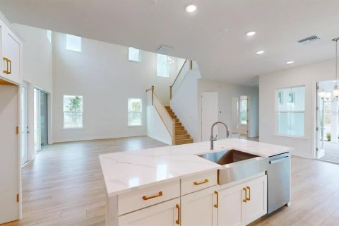 House in Wesley Chapel, Florida 4 bedrooms, 292.55 sq.m. № 1782542 - photo 13