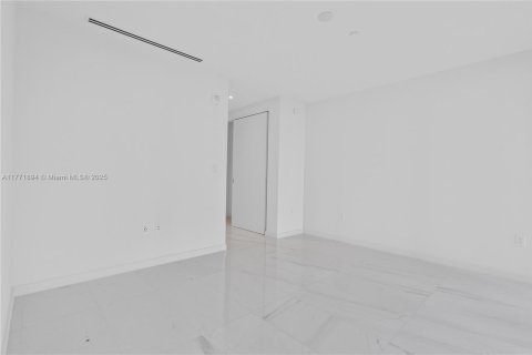 Condo in Miami, Florida, 2 bedrooms  № 1593624 - photo 26
