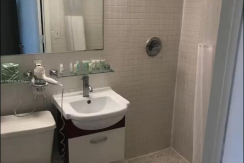 Copropriété à vendre à Miami Beach, Floride: 25.08 m2 № 1875247 - photo 12