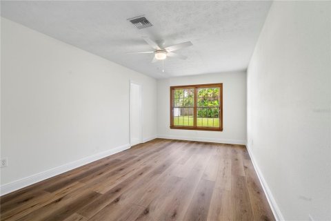 House in Ruskin, Florida 4 bedrooms, 408.77 sq.m. № 1829994 - photo 25