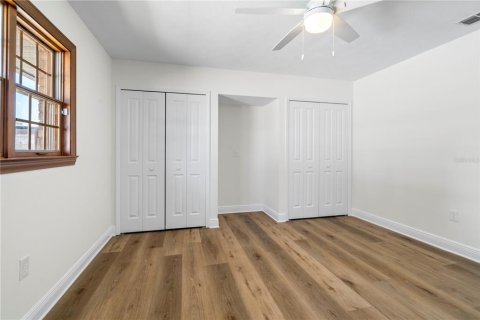 House in Ruskin, Florida 4 bedrooms, 408.77 sq.m. № 1829994 - photo 21