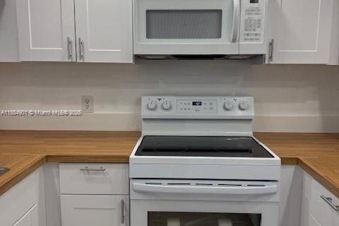 Снять в аренду кондоминиум в Пемброк-Пайнс, Флорида 1 спальня, 78.04м2, № 1931357 - фото 9