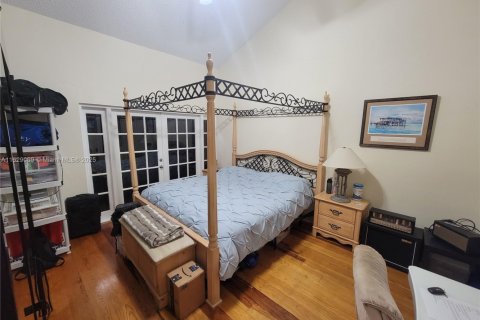 Touwnhouse à vendre à South Miami, Floride: 3 chambres, 204.38 m2 № 1937751 - photo 5