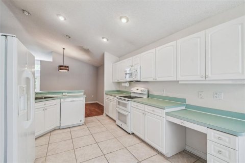 House in New Port Richey, Florida 4 bedrooms, 203.73 sq.m. № 1879814 - photo 16