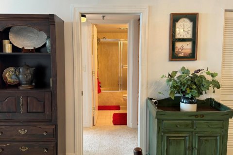 Condo in Hutchinson Island South, Florida, 2 bedrooms  № 2183986 - photo 22