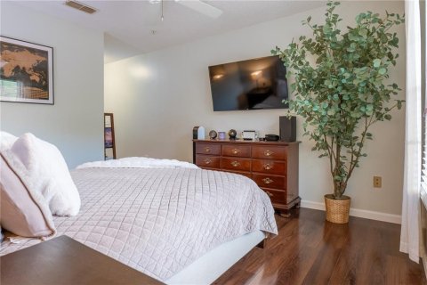 Condo in Oviedo, Florida, 3 bedrooms № 2151996 - photo 22