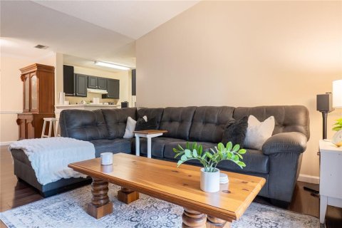 Condo in Oviedo, Florida, 3 bedrooms № 2151996 - photo 9