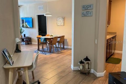 Condo in Orlando, Florida, 3 bedrooms  № 1551776 - photo 16