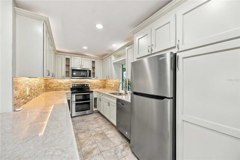 Villa ou maison à vendre à Punta Gorda, Floride: 3 chambres, 127.18 m2 № 2401101 - photo 11
