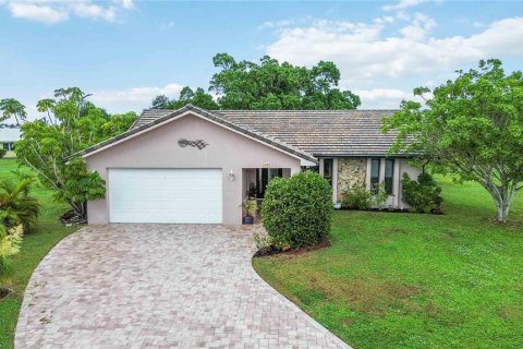 Villa ou maison à Punta Gorda, Floride 3 chambres, 127.18 m2 № 2401101