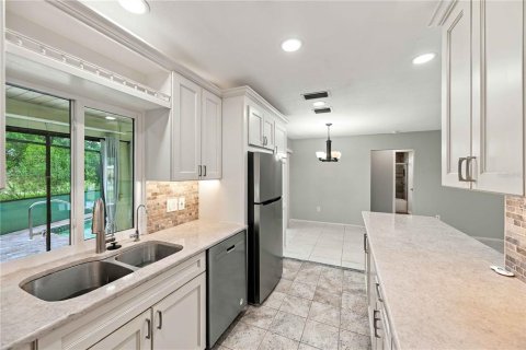 Villa ou maison à vendre à Punta Gorda, Floride: 3 chambres, 127.18 m2 № 2401101 - photo 13