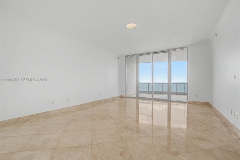 Condo in Miami Beach, Florida, 4 bedrooms  № 2047862 - photo 22