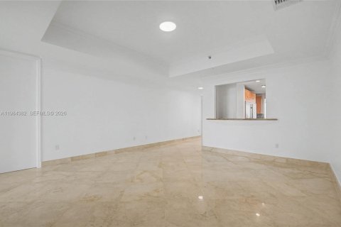 Condo in Miami Beach, Florida, 4 bedrooms  № 2047862 - photo 19