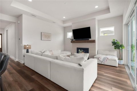 House in Gainesville, Florida 3 bedrooms, 162.21 sq.m. № 1844820 - photo 7