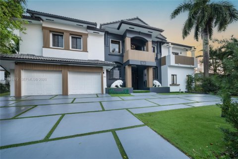 Купить виллу или дом в Санни-Айлс-Бич, Флорида 6 спален, 525.64м2, № 2152929 - фото 5