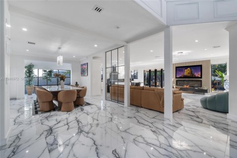 Купить виллу или дом в Санни-Айлс-Бич, Флорида 6 спален, 525.64м2, № 2152929 - фото 30