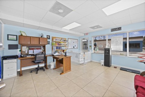 Купить коммерческую недвижимость в Дирфилд-Бич, Флорида № 2154560 - фото 3